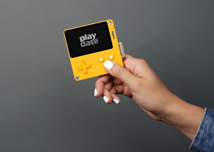 playdate ゲーム機 クランク付きゲーム機「Playdate」レビュー：アナログなのに